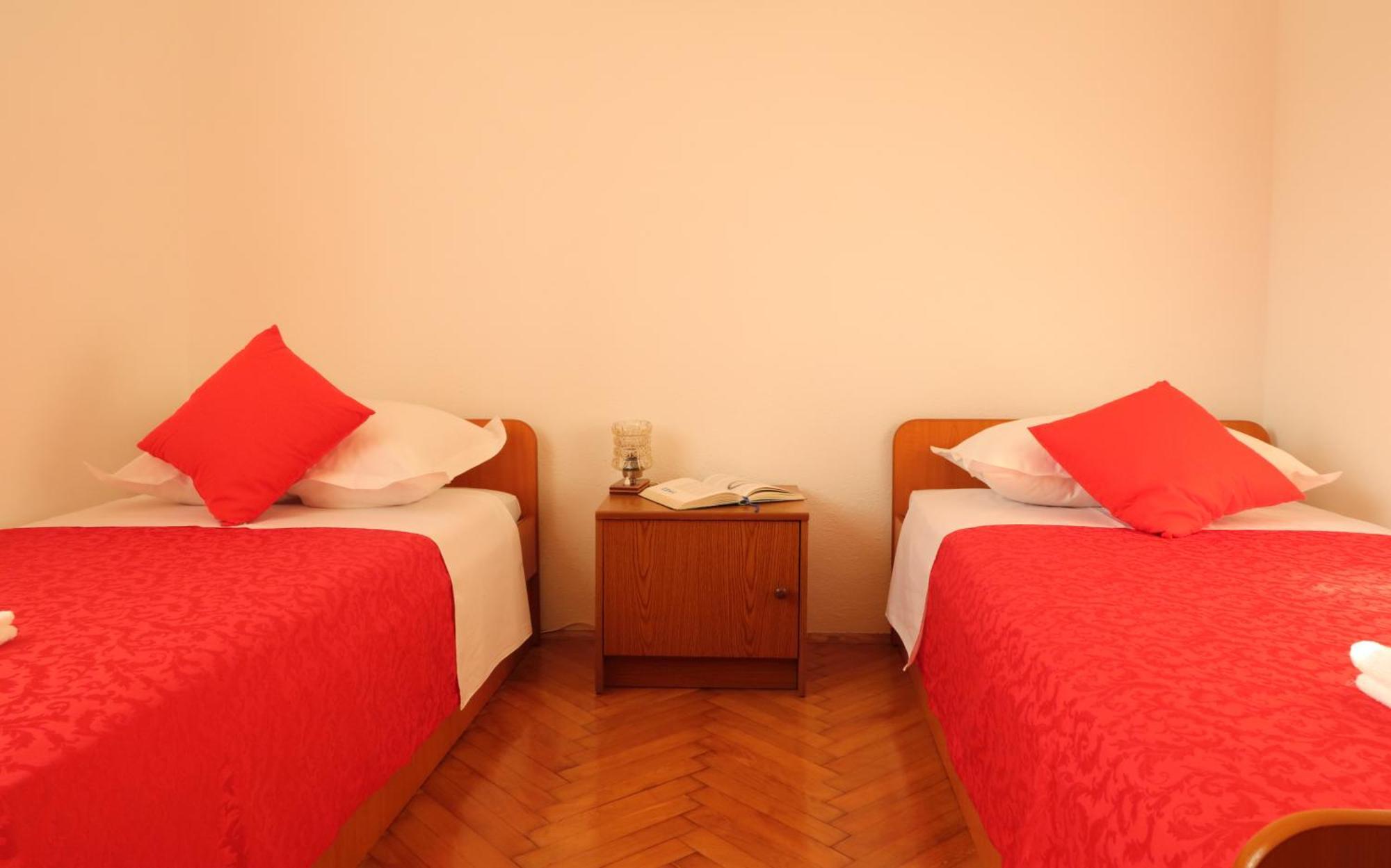 Apartments Ivanka Trogir Zewnętrze zdjęcie